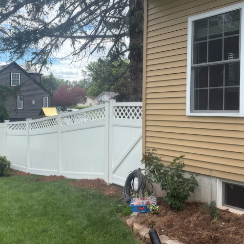 vinyl-fence-install01