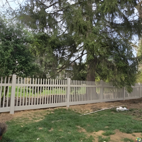 vinyl-picket-fence-replacement-in-broomall
